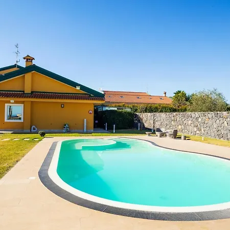 아파트 Bright In Acireale, 60 Sqm With Shared Pool *