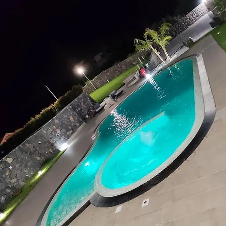 Bright In Acireale, 60 Sqm With Shared Pool