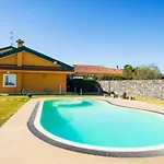 Apartmán Bright In Acireale, 60 Sqm With Shared Pool *