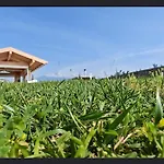 Bright In Acireale, 60 Sqm With Shared Pool Apartmán *