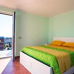 Apartmán Bright In Acireale, 60 Sqm With Shared Pool Acireale