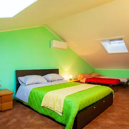Bright In Acireale, 60 Sqm With Shared Pool Apartmán Acireale