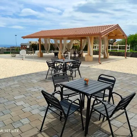 Bright In Acireale, 60 Sqm With Shared Pool Apartmán *